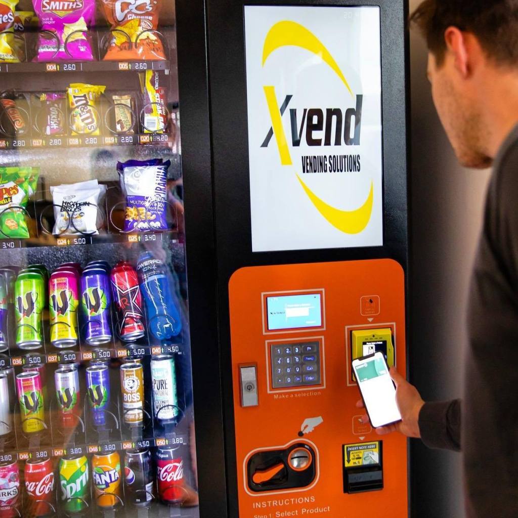 Snacking Revolution: The Future of Cashless Vending Machines in&nbsp;Molendinar